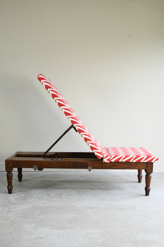 Early 20th Century Pitch Pine Day Bed