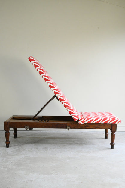 Early 20th Century Pitch Pine Day Bed