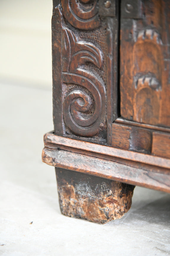 Traditional Antique Oak Country Dresser