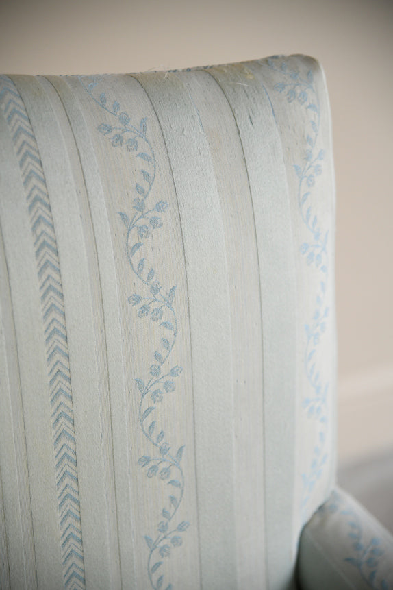 Antique Mahogany Gainsborough Chair