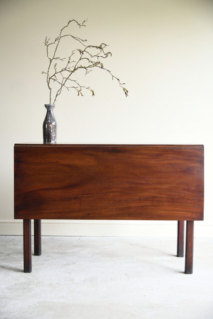 Georgian Mahogany Drop Leaf Table