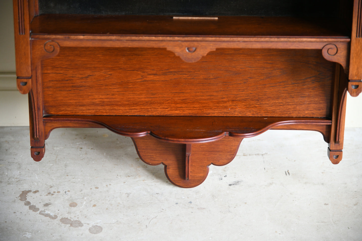 Edwardian Walnut Wall Cabinet