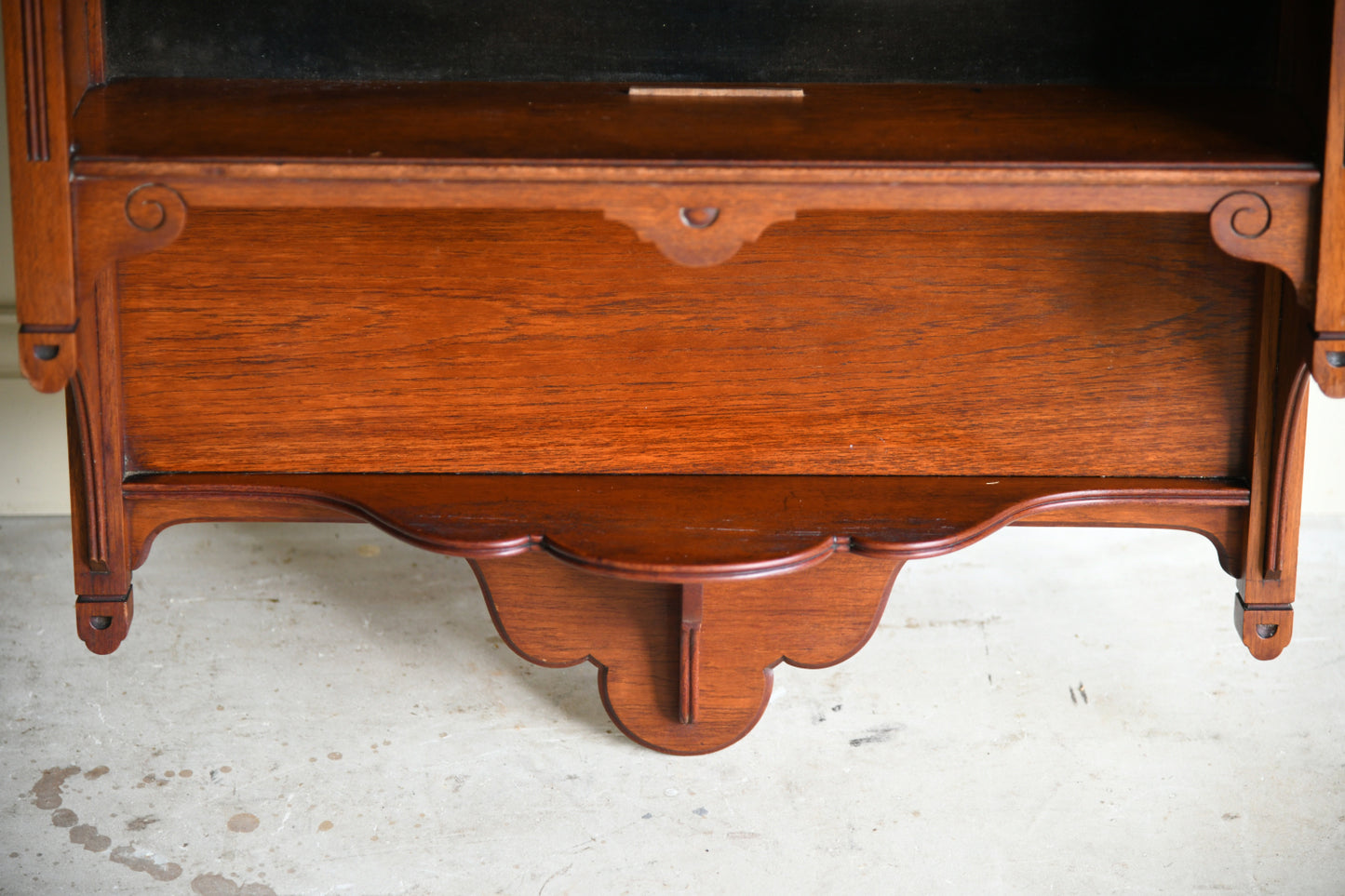 Edwardian Walnut Wall Cabinet