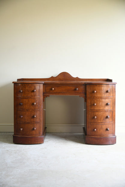 Victorian Mahogany Dressing Table