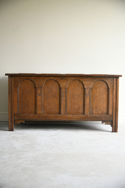 Antique Oak Coffer