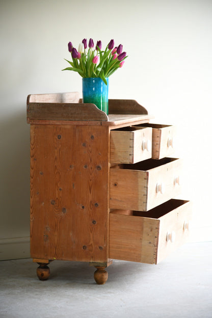Antique Pine Chest of Drawers