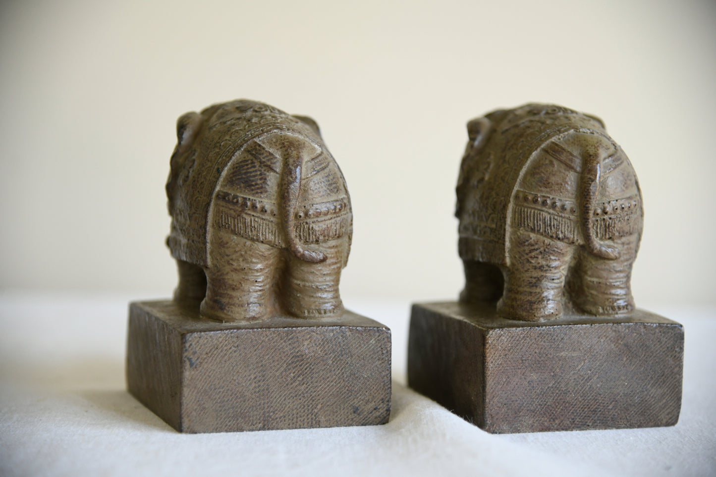 Elephant Bookends