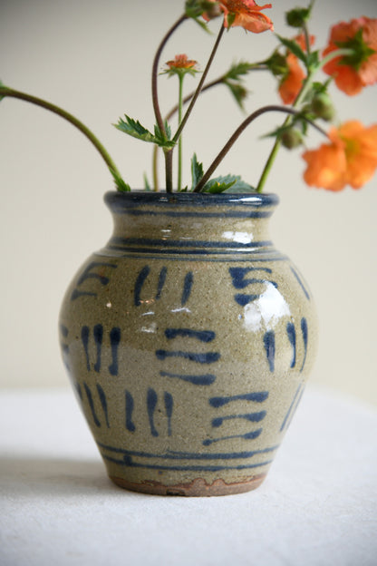 Nic Harrison Trelowarren Pottery Pot