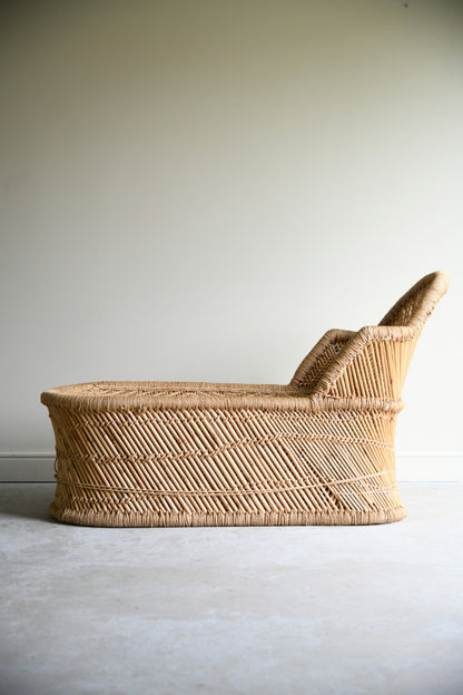 Vintage Wicker Chaise Longue