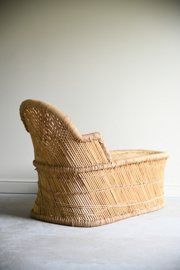 Vintage Wicker Chaise Longue