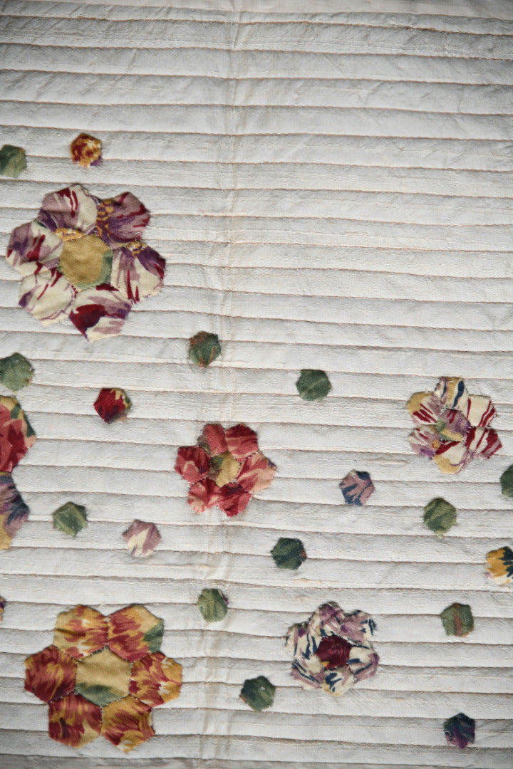 Handmade Floral Appliqu� Quilted Mat