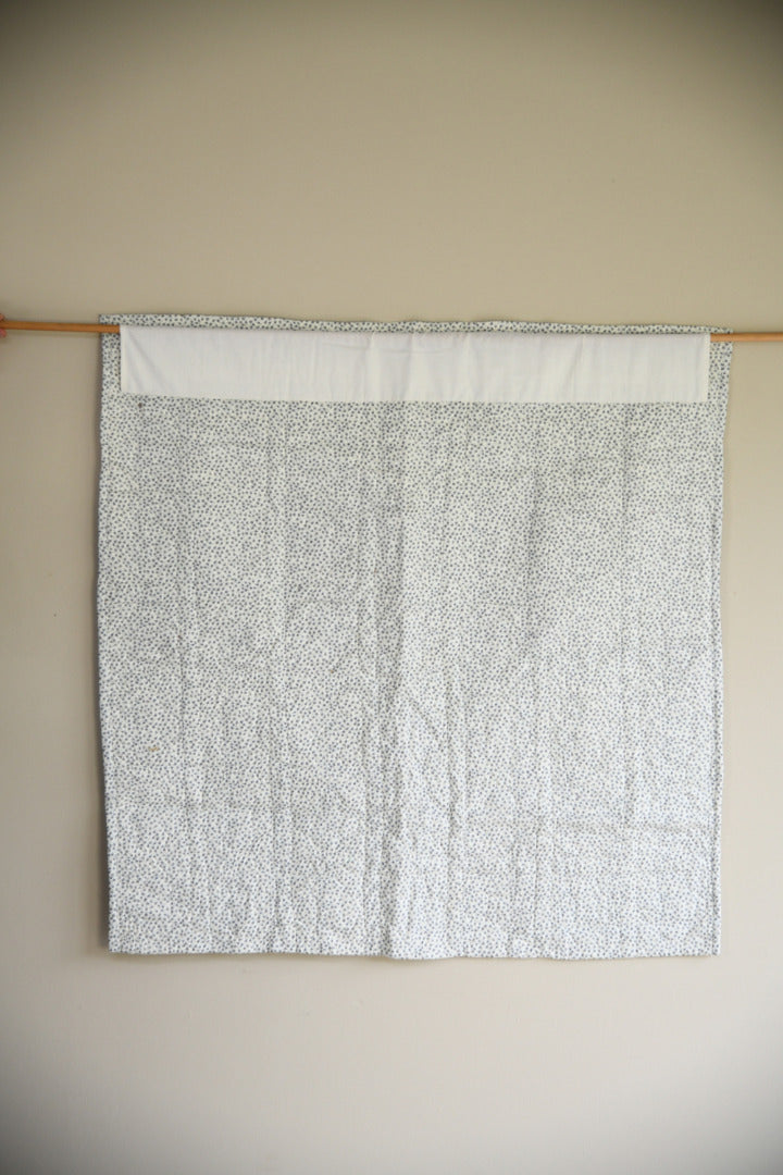 Handmade Floral Appliqu� Quilted Wall Hanging