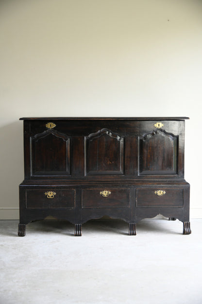 Antique Georgian Oak Mule Chest