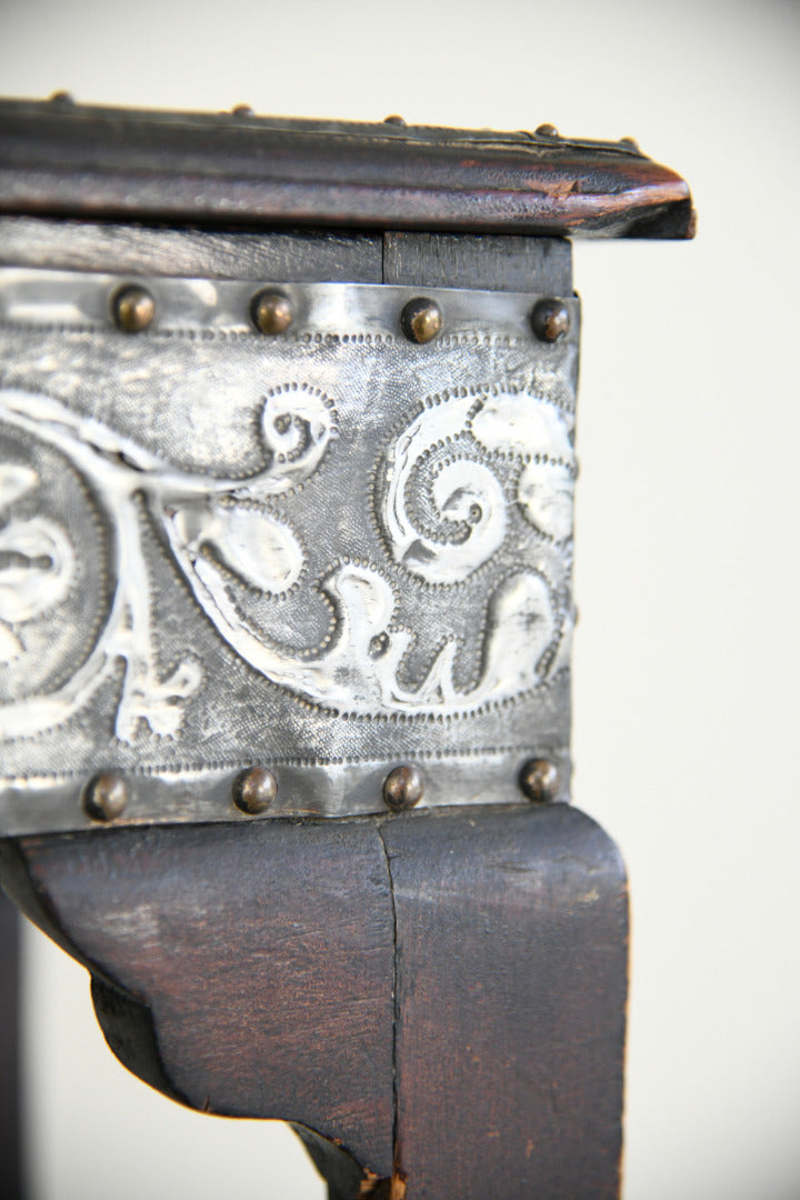 Antique Decorative Bijouterie Table