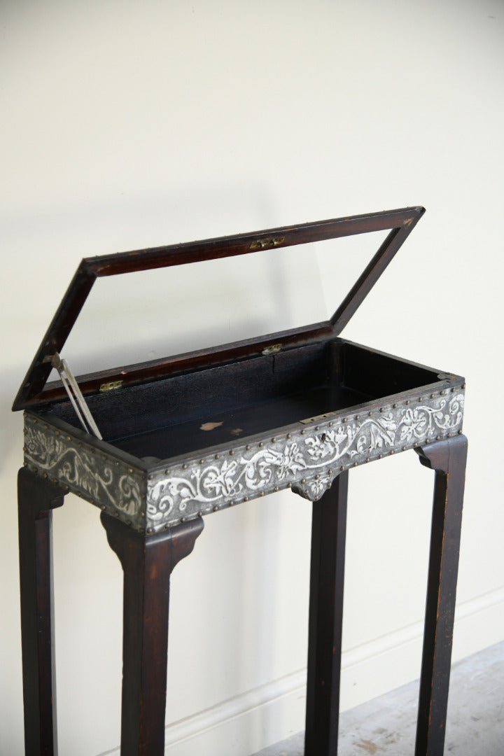 Antique Decorative Bijouterie Table