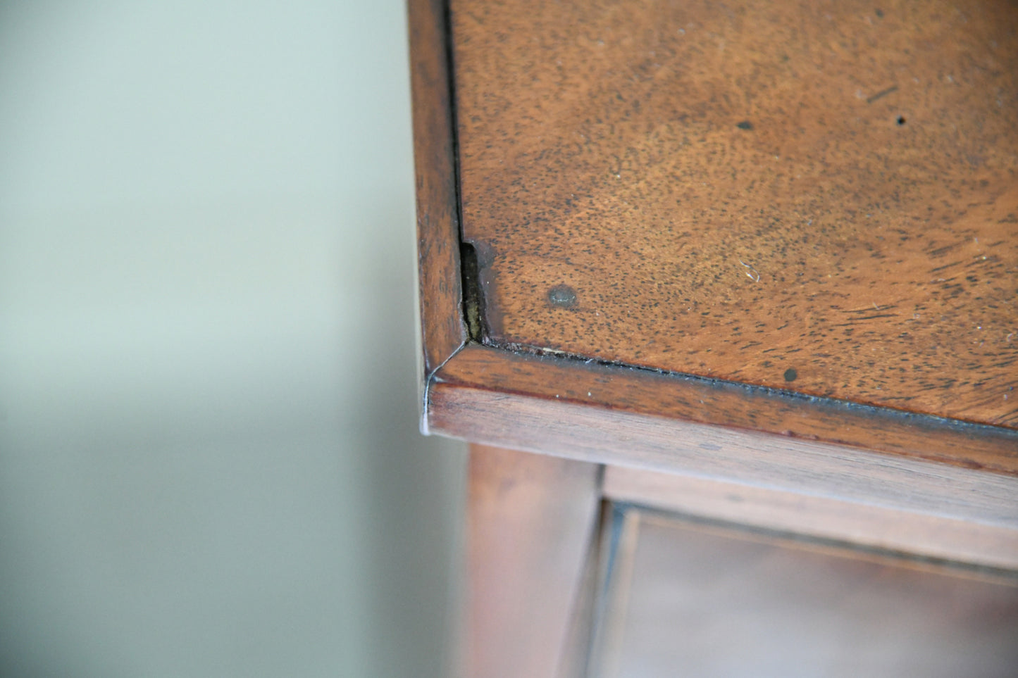 Early 19th Century Mahogany Bow Front Chest of Drawers