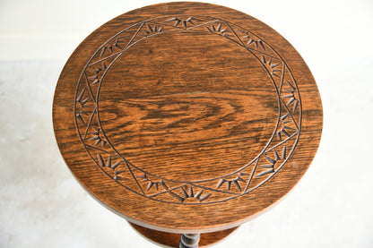 Early 20th Century Oak Bobbin Turned Lamp Table with Carved Top