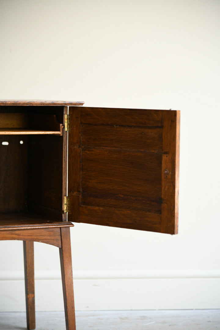 Arts & Crafts Style Quarter Sawn Oak Pot Cupboard