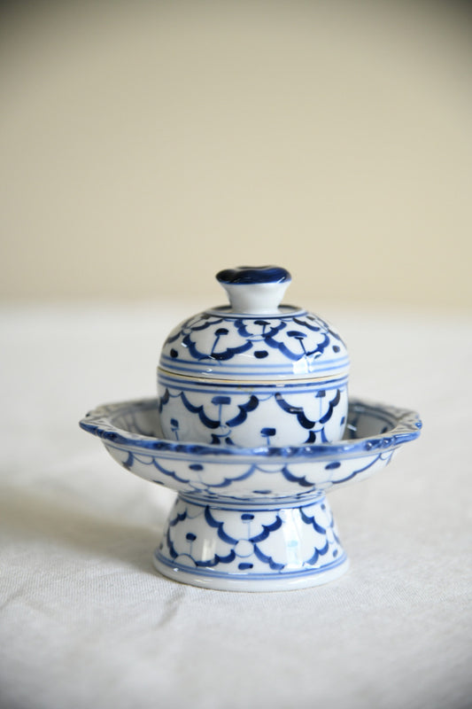 Blue & White Porcelain Lidded Pot & Pedestal Dish