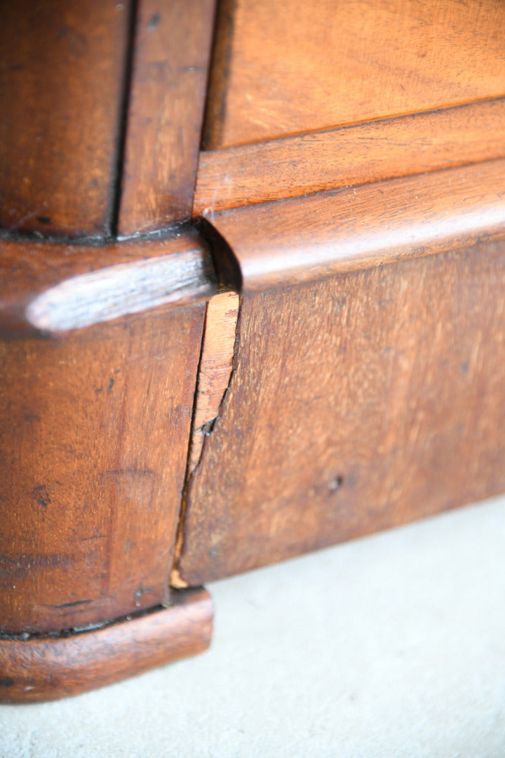 Victorian Mahogany Chest of Drawers