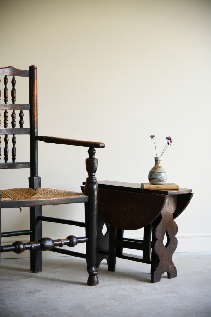 Early 20th Century Oak Gateleg Occasional Table