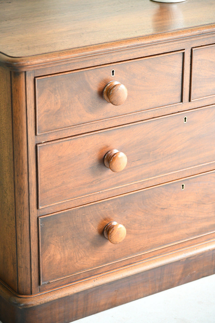 Victorian Mahogany Chest of Drawers