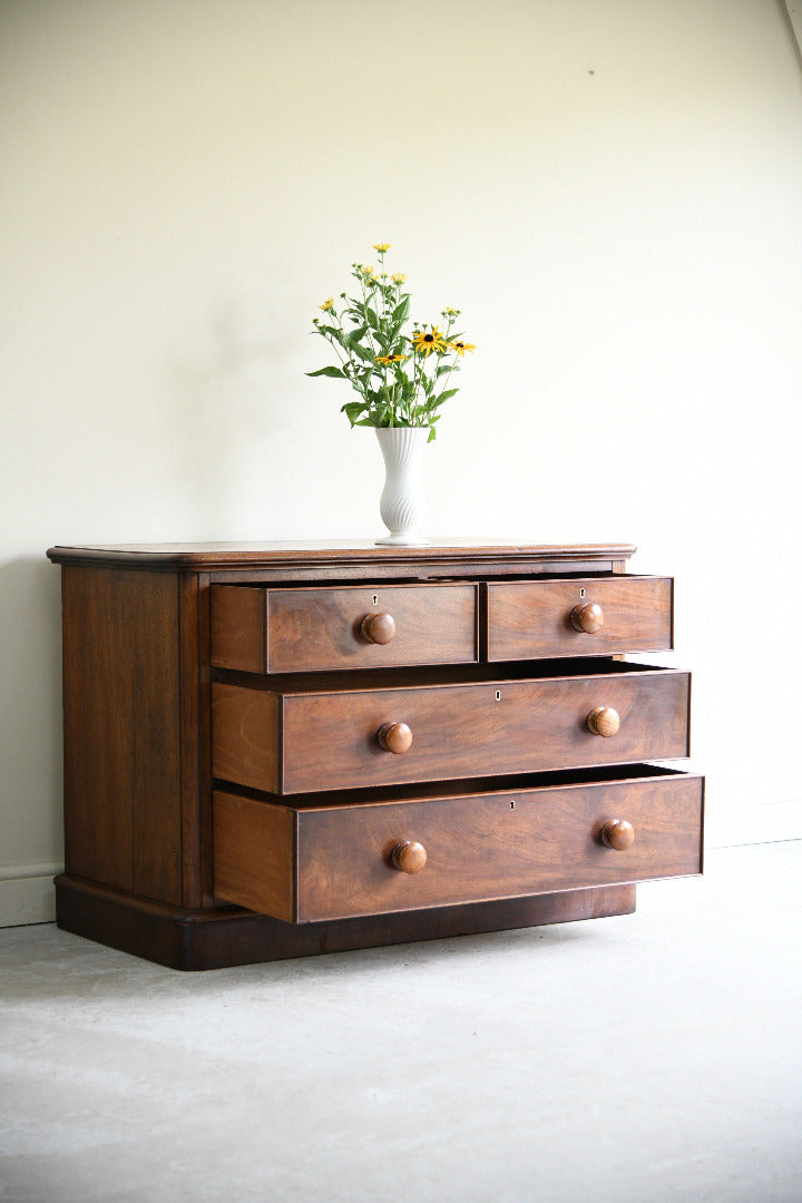 Victorian Mahogany Chest of Drawers