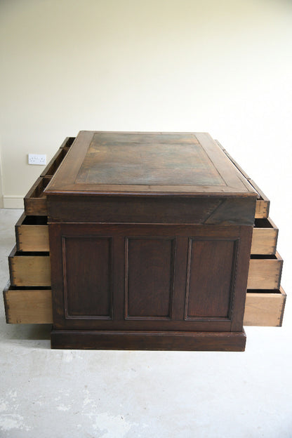 Large Victorian Oak Pedestal Desk