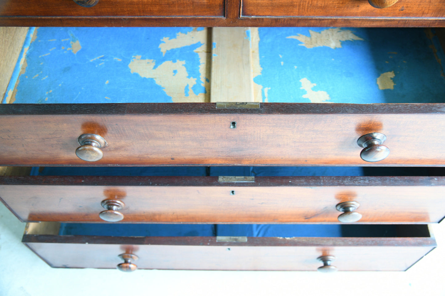 Antique Victorian Mahogany Chest of Drawers