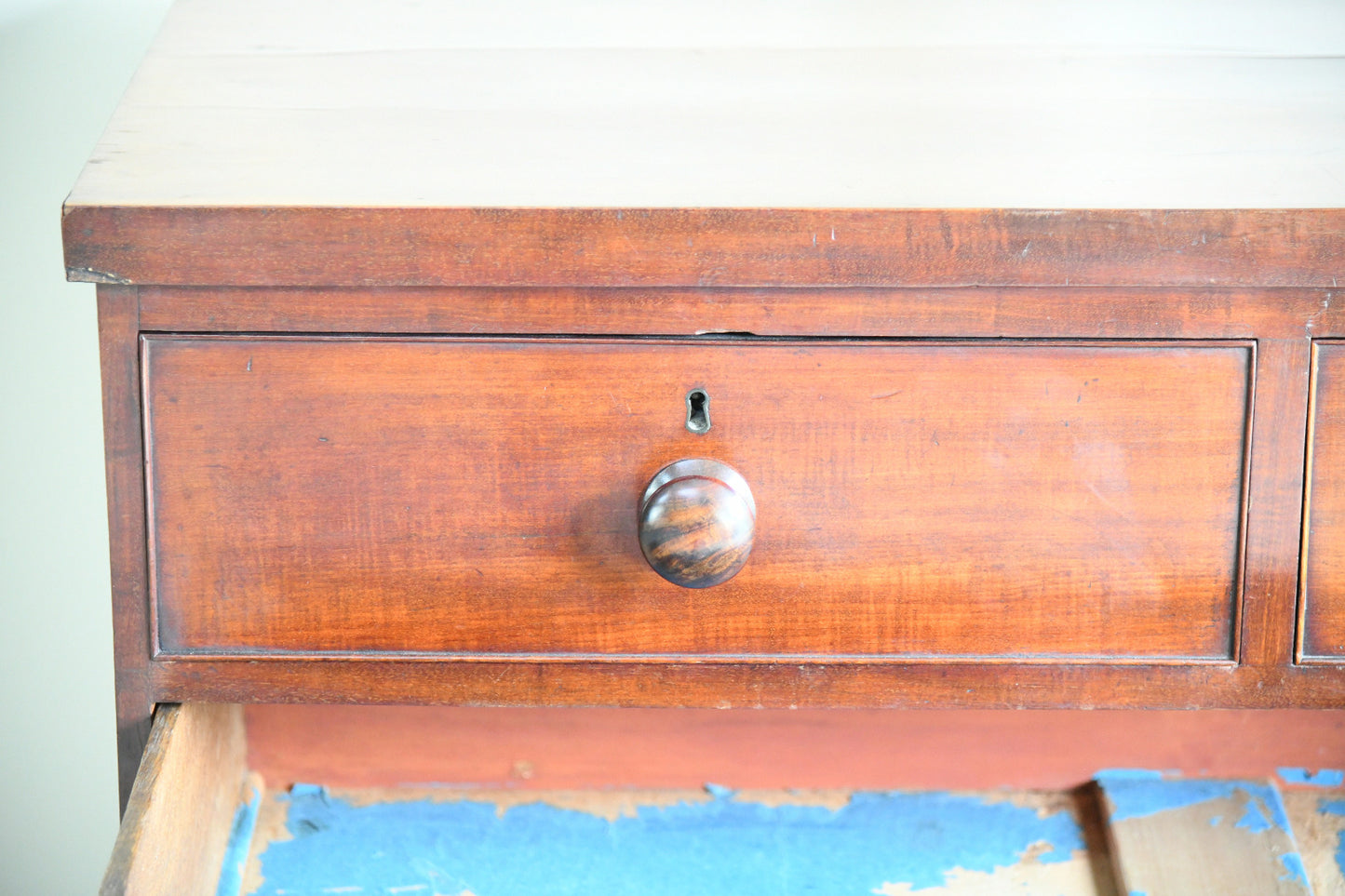 Antique Victorian Mahogany Chest of Drawers