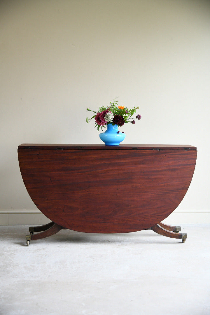 Early 19th Century Mahogany Drop Leaf Dining Table