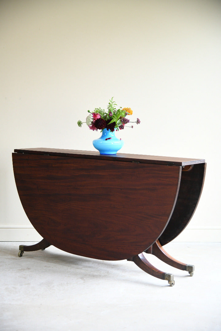 Early 19th Century Mahogany Drop Leaf Dining Table