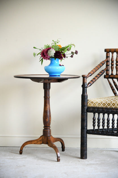 Georgian Mahogany Circular Tilt Top Occasional Table