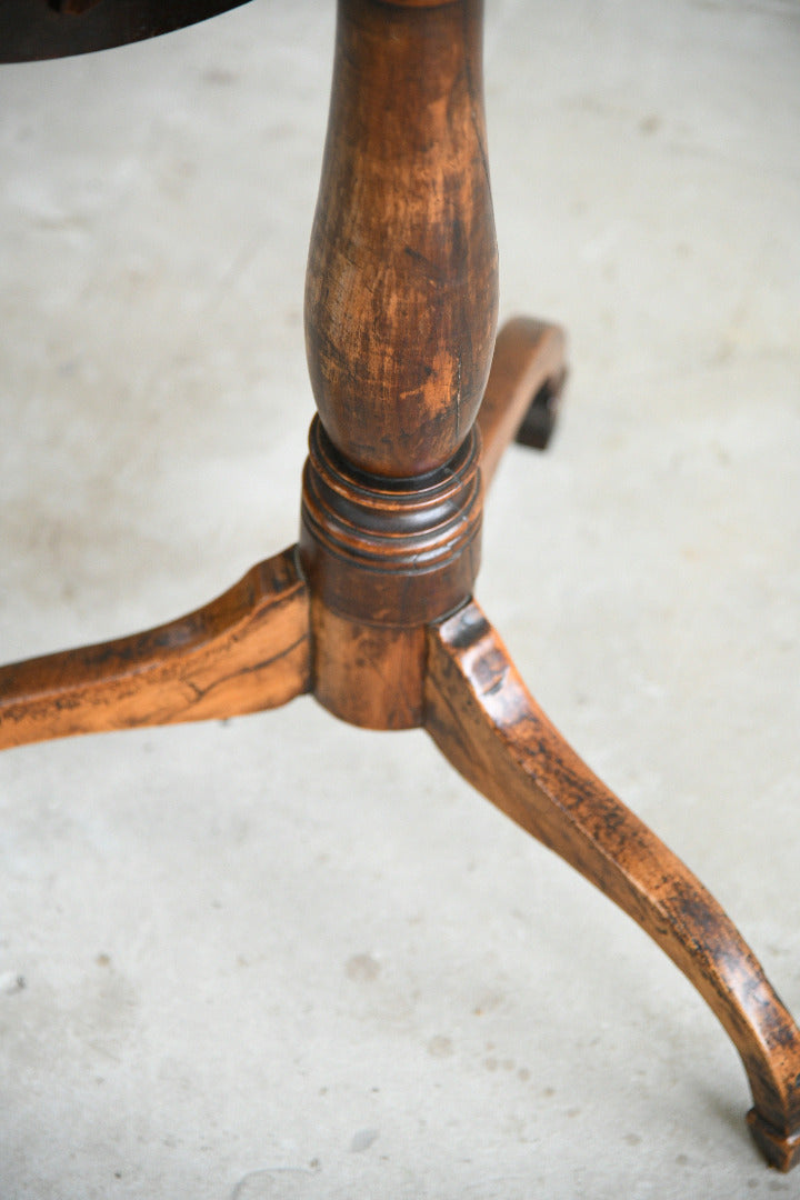 Georgian Mahogany Circular Tilt Top Occasional Table