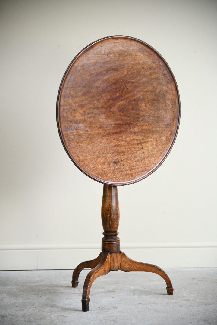 Georgian Mahogany Circular Tilt Top Occasional Table
