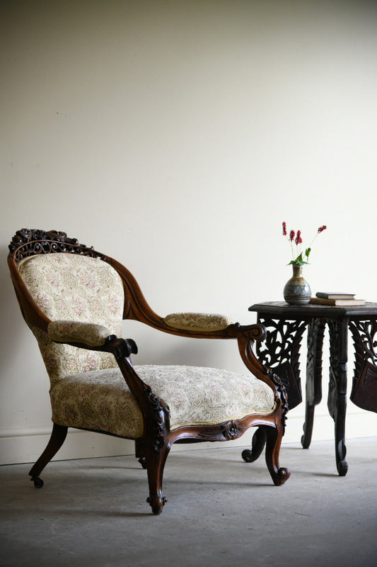 Victorian Rosewood Open Armchair with Pierced Carved Crest