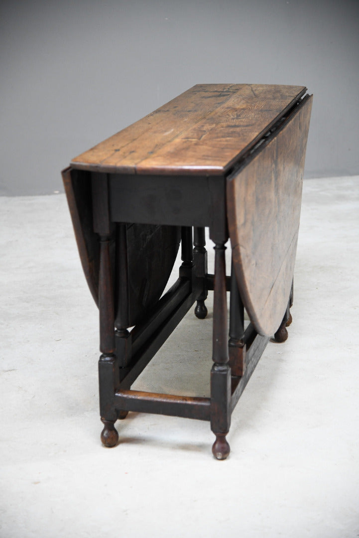 17th Century & Later Oak Table