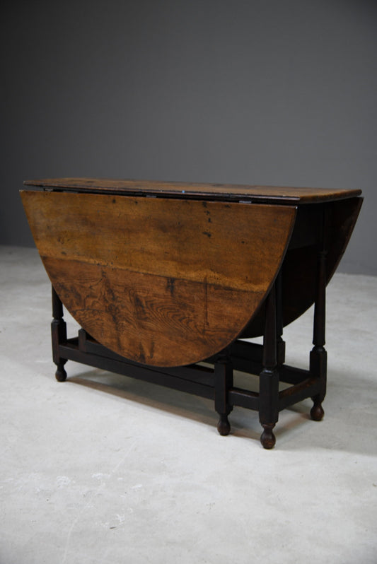 17th Century & Later Oak Table