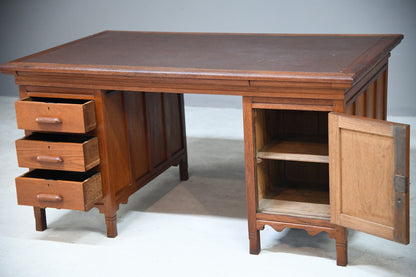 Early 20th Century Mahogany Desk