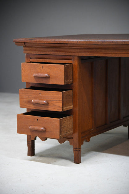 Early 20th Century Mahogany Desk