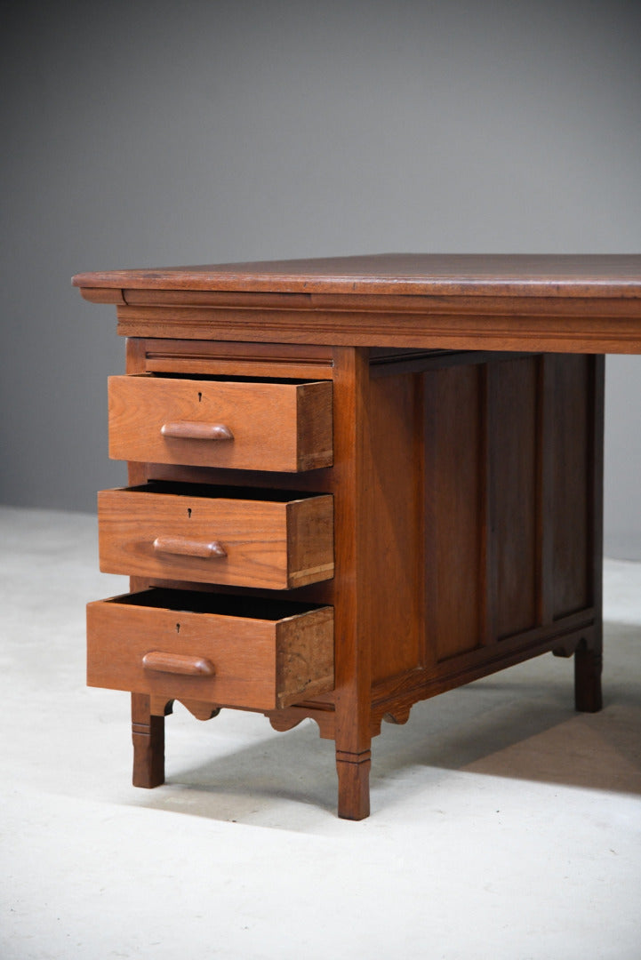 Early 20th Century Mahogany Desk