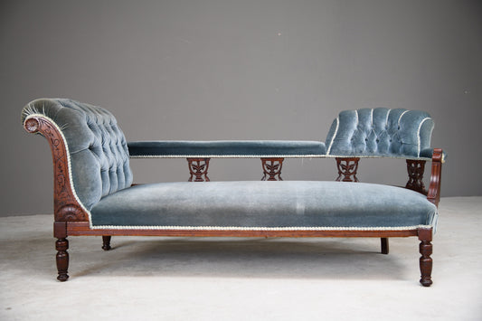 Victorian Upholstered Button Back Chaise Longue