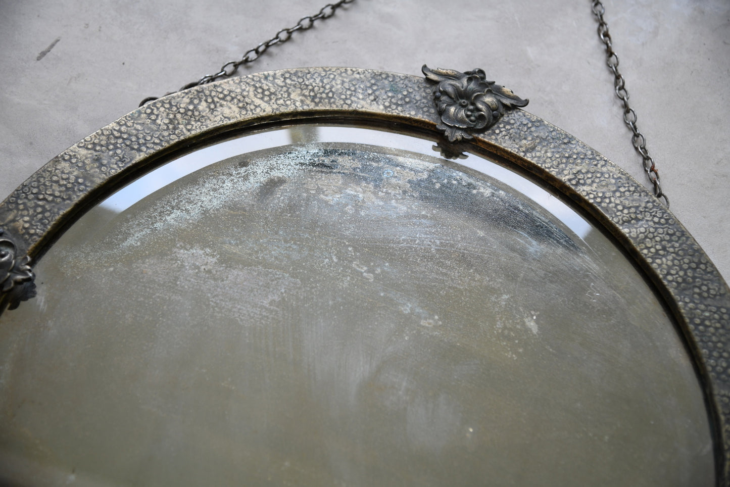 White Metal Round Mirror