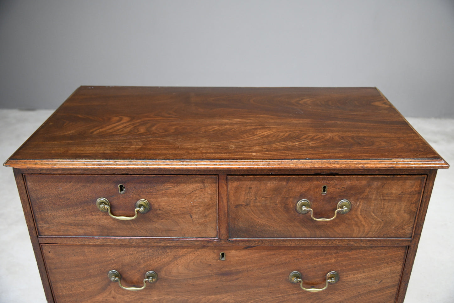 Antique Mahogany Chest of Drawers