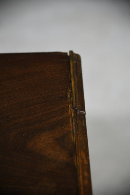 Antique Mahogany Chest of Drawers