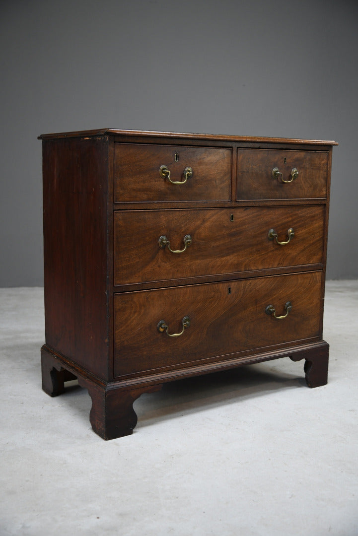 Antique Mahogany Chest of Drawers