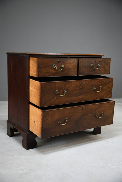 Antique Mahogany Chest of Drawers