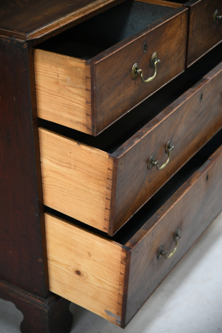 Antique Mahogany Chest of Drawers