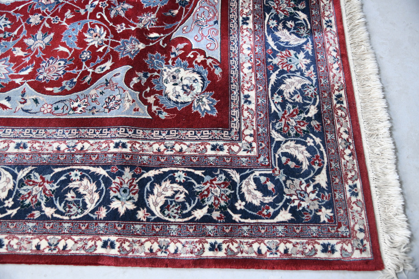 Large Quality Esfahan Rug