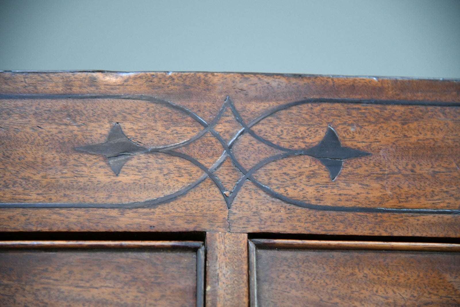 Early 19th Century Chest of Drawers